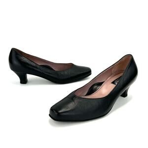 BeautiFeel Kitten Heel Pump Size 7.5 Black Leather Cushioned Antislip Almond Toe